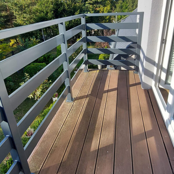 1737830030507 1 600x600