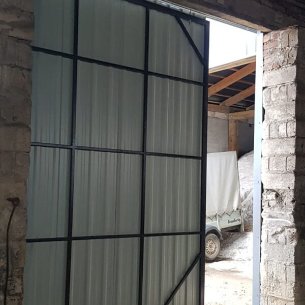 Brama produkcyjna tyl 600x600